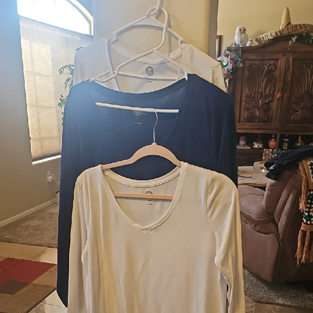 SO Women's Tops in White and Navy